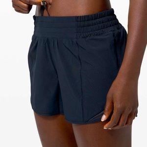 🍋 Lululemon Hotty Hot Short *High-Rise Long 4"
True Navy